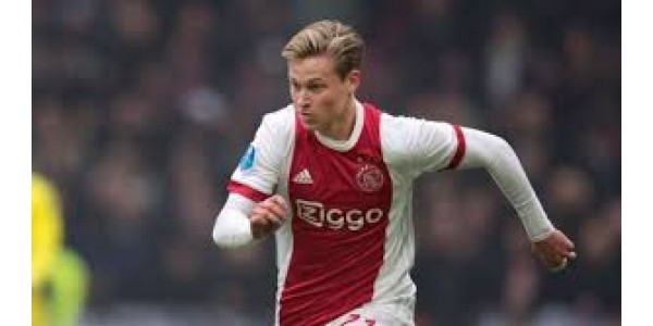 Barcelona ainda quer convencer de Jong